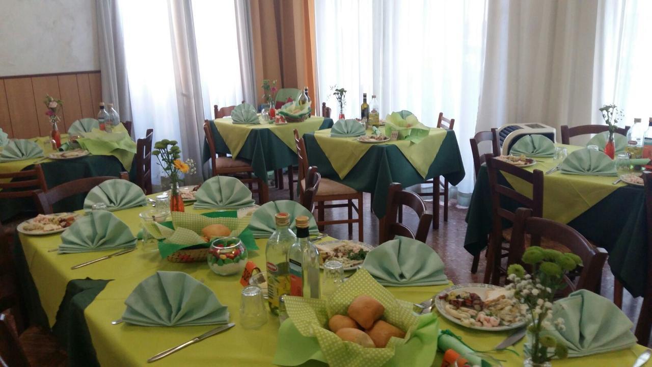 Hotel Taormina Лідо-ді-Єзоло Екстер'єр фото